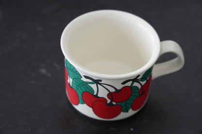 ARABIA <Kirsikka（キルシッカ）>シリーズ コーヒーカップ＆ソーサー